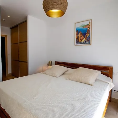 Charmante Avec Piscine Proche Et Кальви