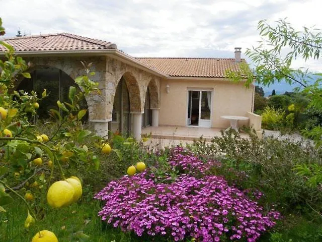 Charmante Avec Piscine Proche Et Villa Calvi (Corsica)